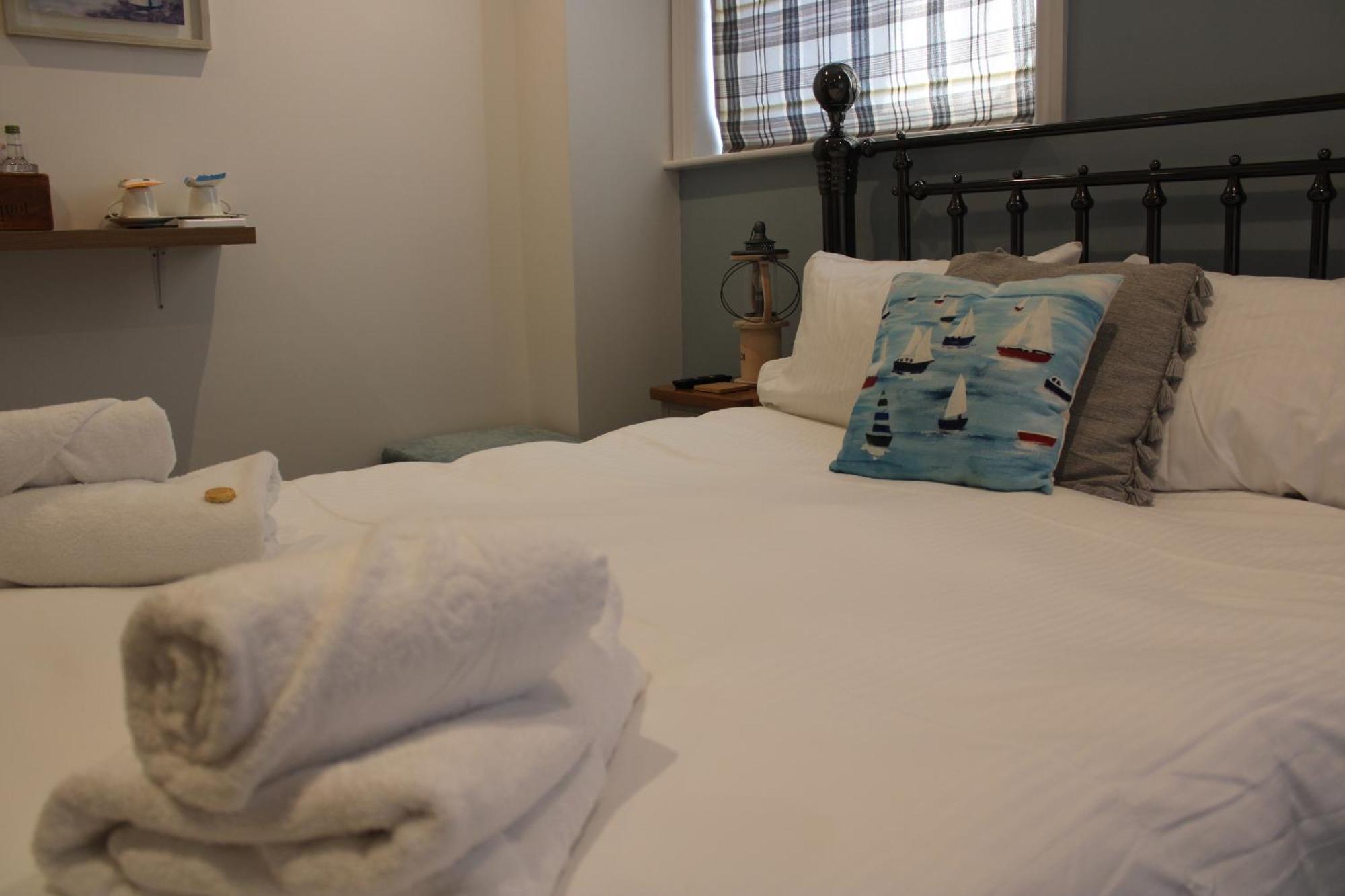 Bed and Breakfast The White Lion à Ventnor Extérieur photo